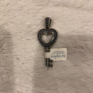 Heart key pendant - Lia Sophia